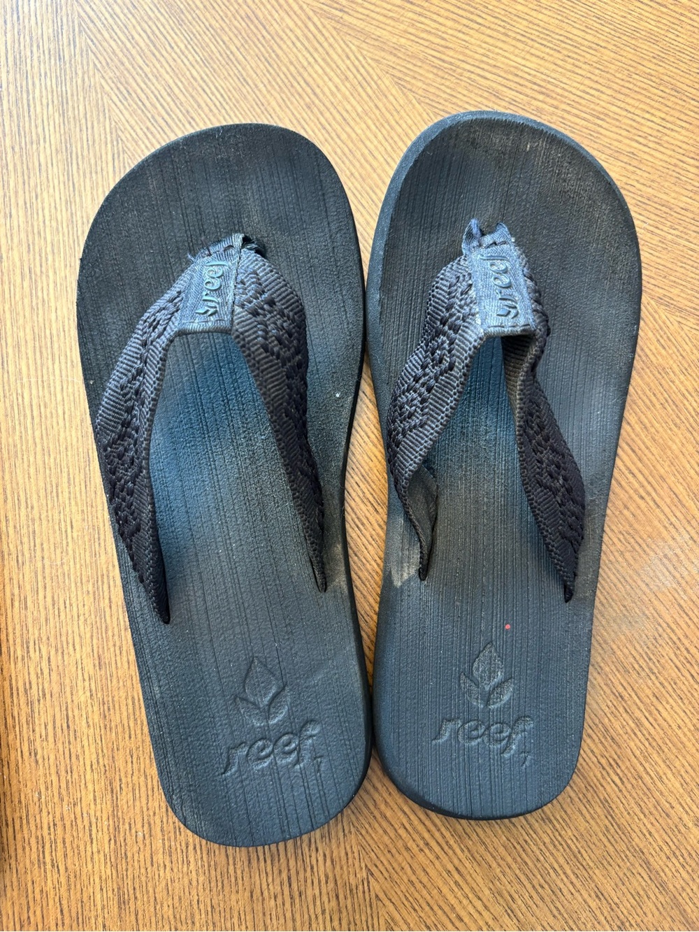 Reef Black Woven-Strap Flip Flops